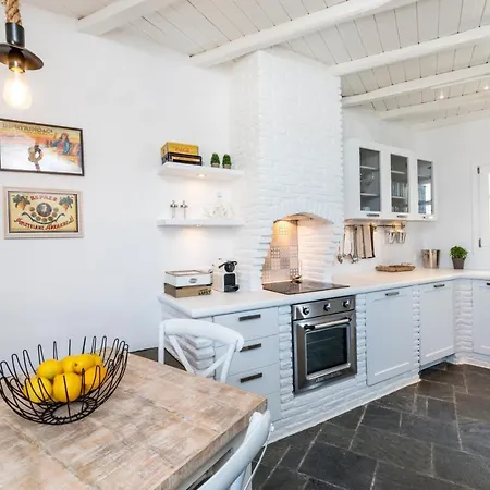 Vila Apanema Villas, Mykonos Tourlos